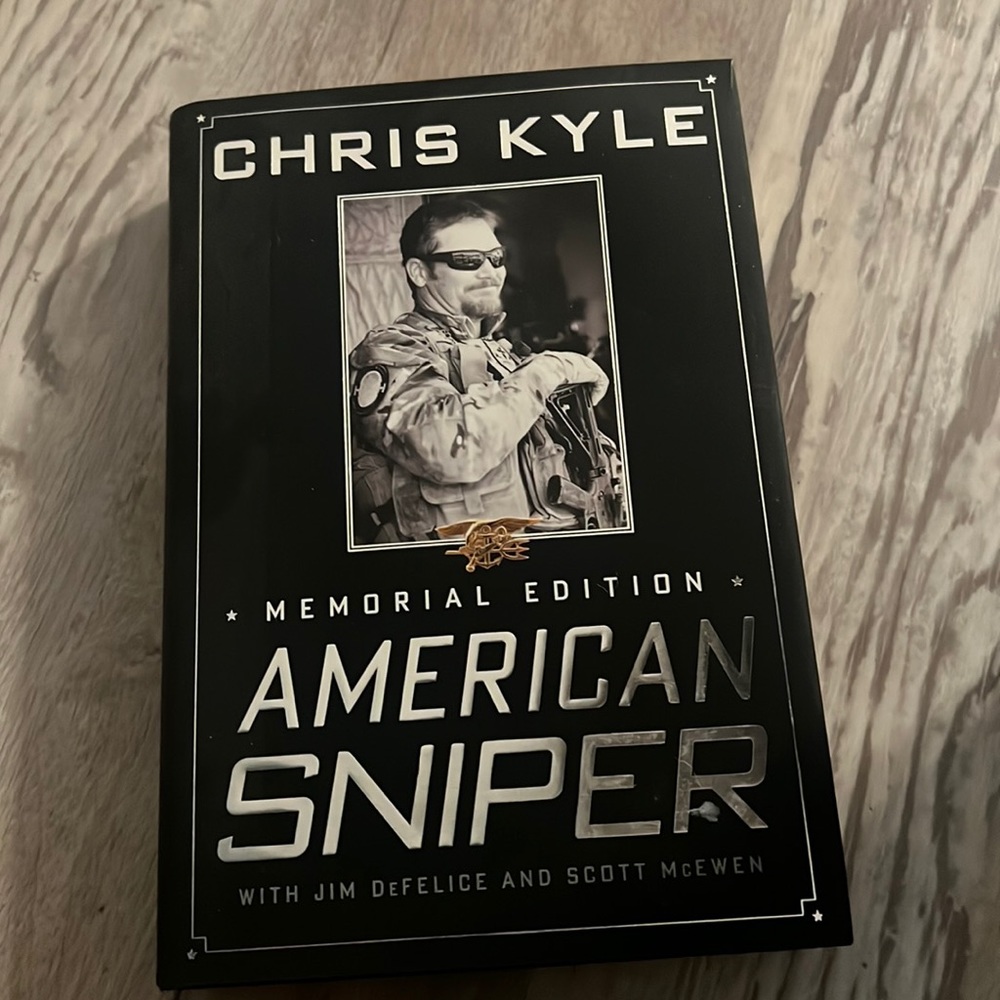 American sniper by Jim DeFelice and Scott McEwen